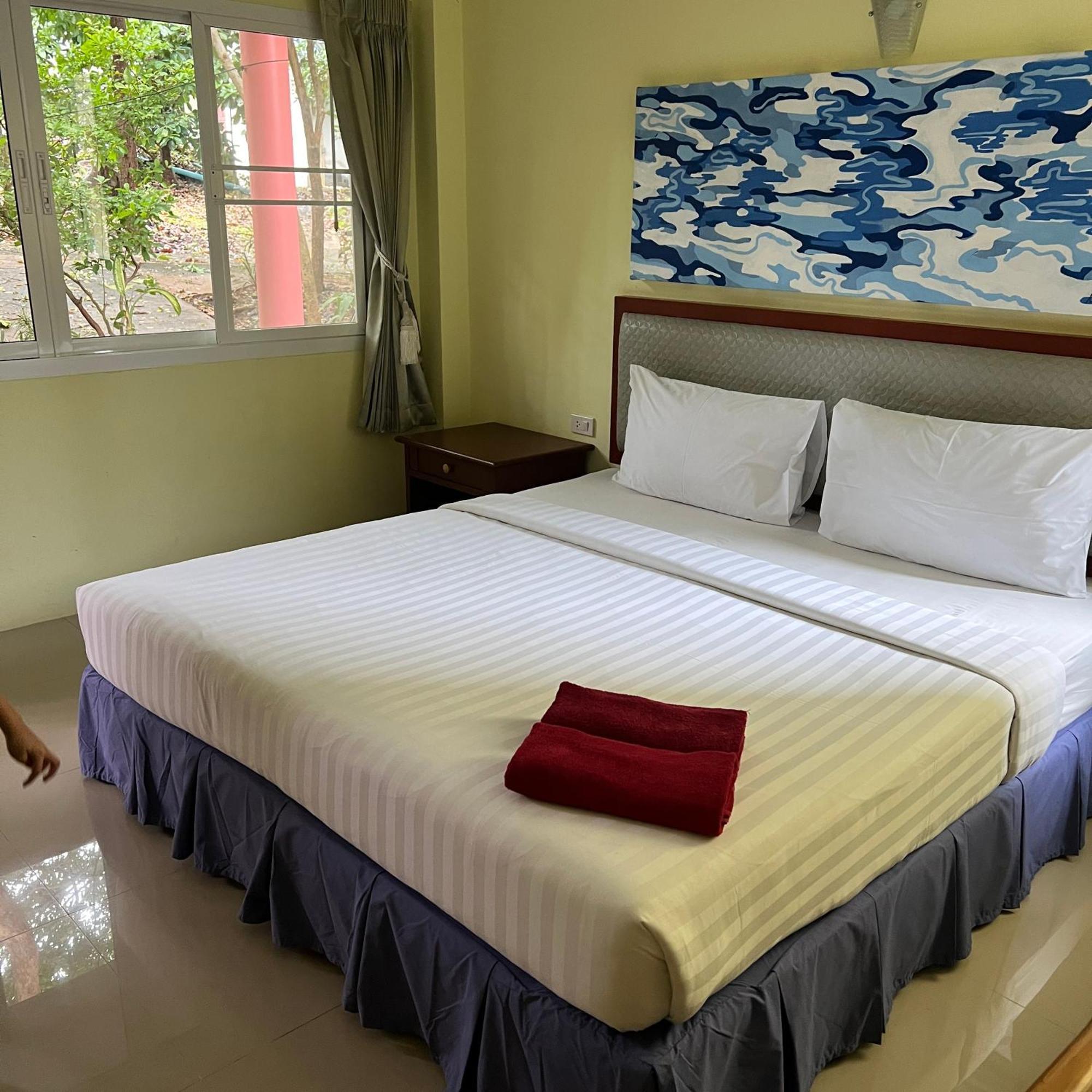 Kata Villa Merit Hill Bungalows Karon Exterior foto